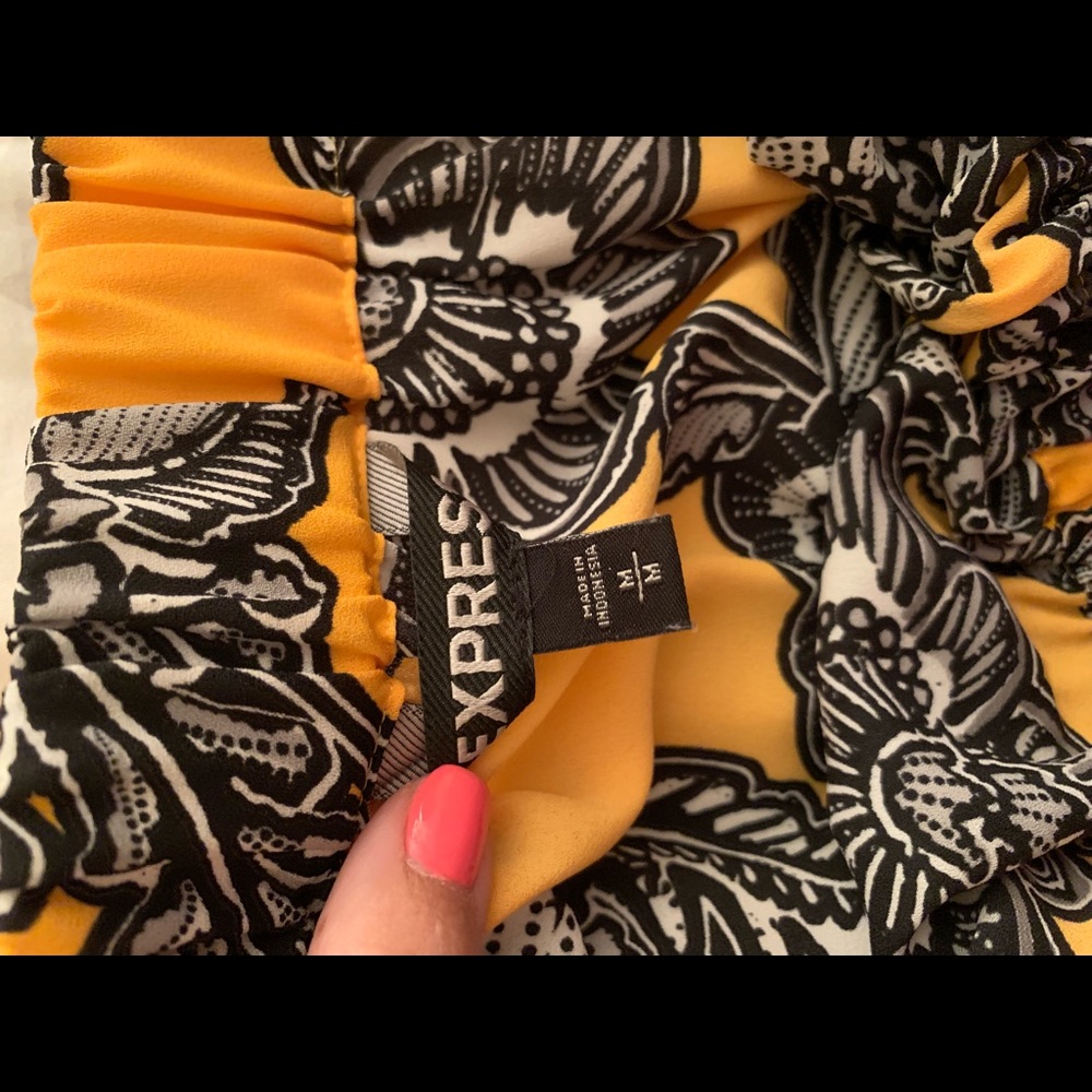 Express off the shoulder blouse - Picture 2 of 2